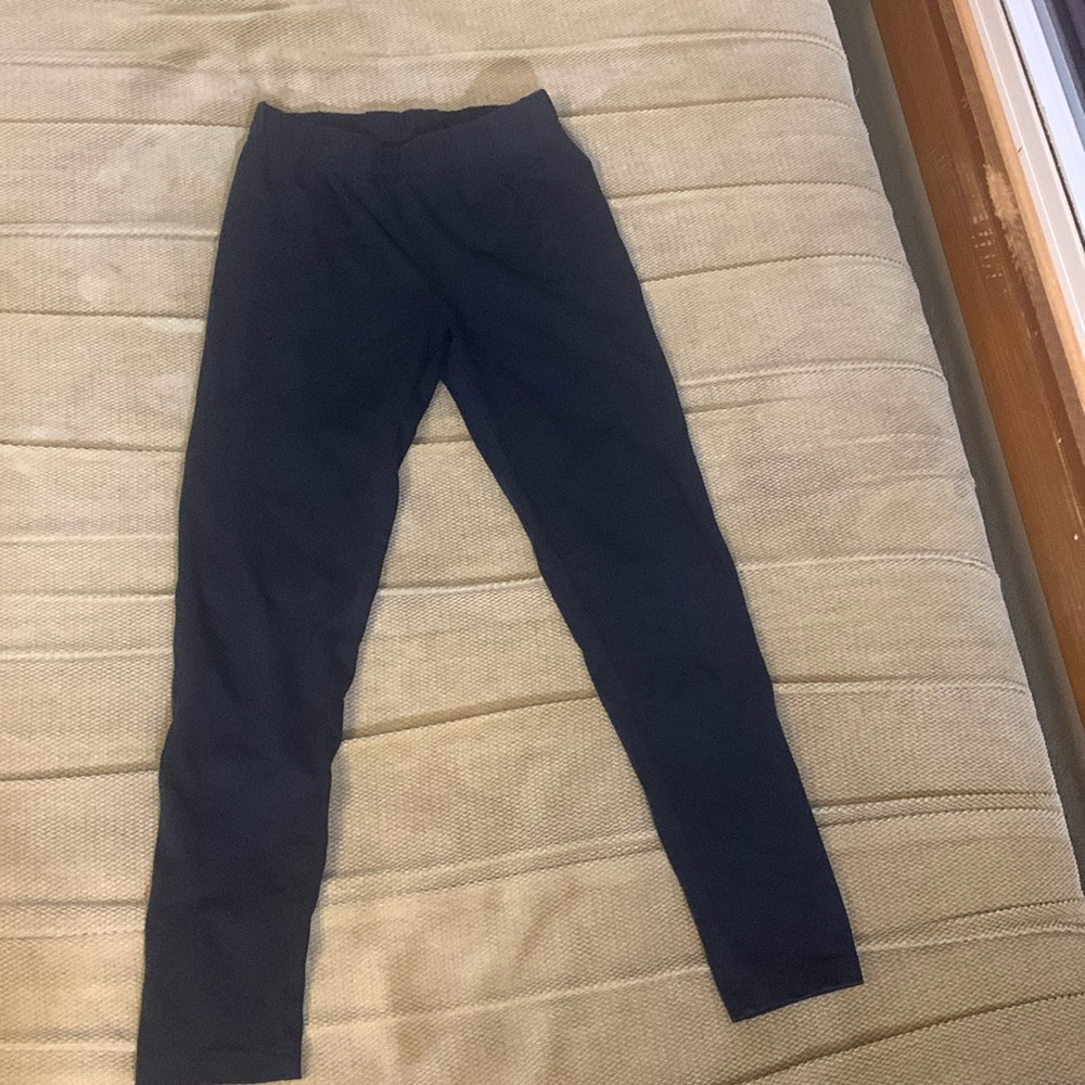 ⭐️ 3/$10!! - Old Navy size 8 black leggings